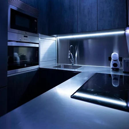 Iron House - Penthouse With Bathtub In Golden Mile & Roman Bridge * Marbella